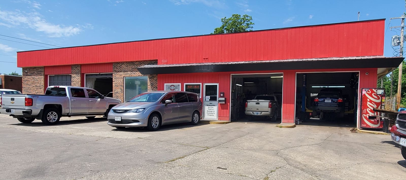 Kirksville Autoworks shop exterior